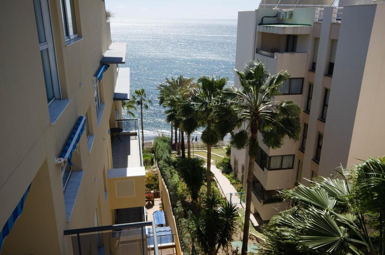 El Coral Apartment - First Beach Line Эстепона Экстерьер фото